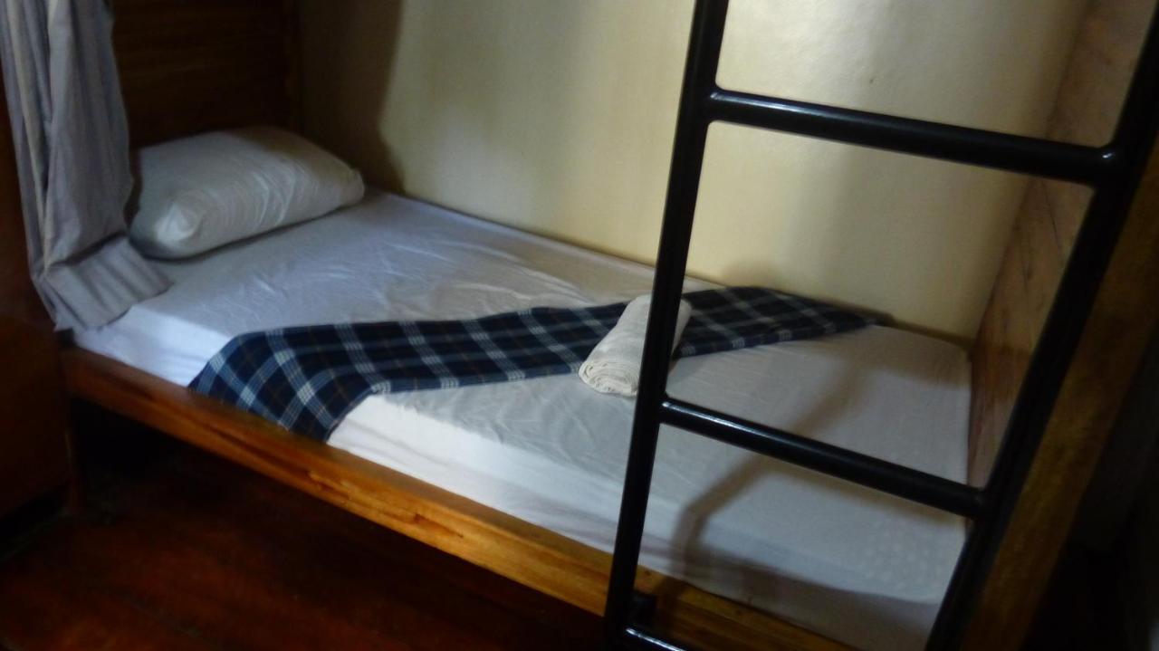 Bangka Hostels El Nido Bagian luar foto